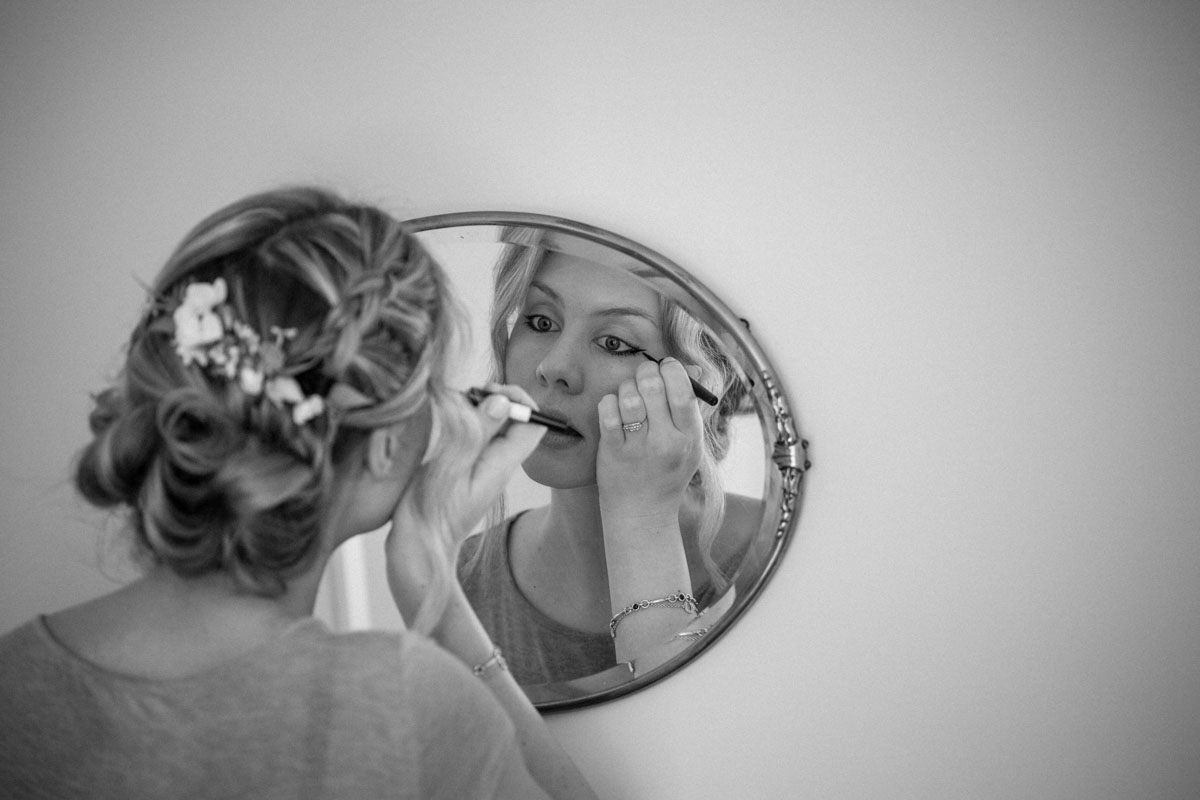 Use mirrors to add depth to bridal preparation shots