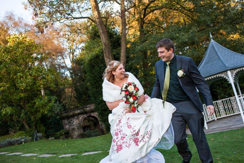Wedding photography ideas in the gardens at Moor Hall, Sutton Coldfield